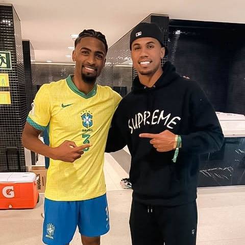 记者：阿森纳、那不勒斯有意里尔25岁中卫里贝罗